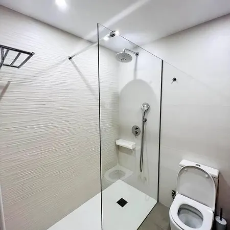 Guest With Private Pool *